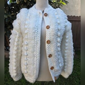 Answers Vintage 70s White Knit Chunky Cardigan with Wooden Buttons